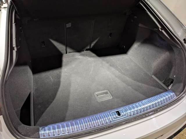 アウディ ＲＳ　Ｑ３　スポーツバック ２．５ ４ＷＤ R2年 () 99