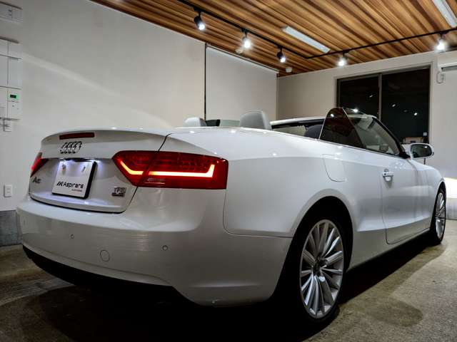 アウディ Ａ５　カブリオレ ２．０ ＴＦＳＩ クワトロ ４ＷＤ H27年 () 99