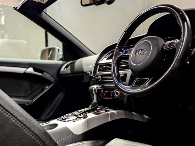 アウディ Ａ５　カブリオレ ２．０ ＴＦＳＩ クワトロ ４ＷＤ H27年 () 99