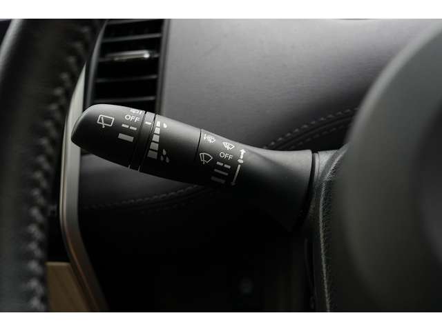 日産 セレナ １．２ Ｅ－ＰＯＷＥＲ ハイウェイスター Ｖ R1年 (関東) 99