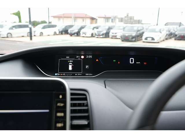 日産 セレナ １．２ Ｅ－ＰＯＷＥＲ ハイウェイスター Ｖ R1年 (関東) 99