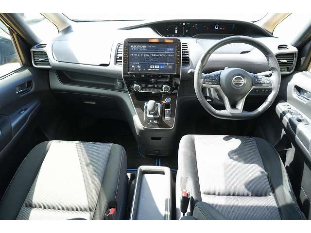 日産 セレナ １．２ Ｅ－ＰＯＷＥＲ ハイウェイスター Ｖ R1年 (関東) 99