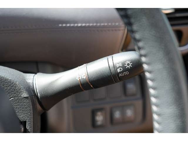 日産 セレナ １．２ Ｅ－ＰＯＷＥＲ ハイウェイスター Ｖ R1年 (関東) 99