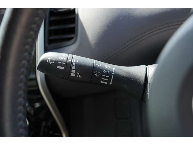 日産 セレナ １．２ Ｅ－ＰＯＷＥＲ ハイウェイスター Ｖ R1年 (関東) 99