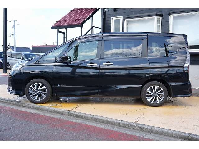 日産 セレナ １．２ Ｅ－ＰＯＷＥＲ ハイウェイスター Ｖ R1年 (関東) 99