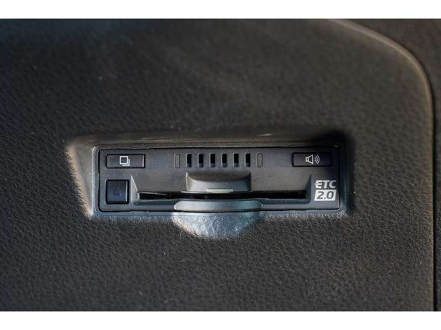 トヨタ Ｃ−ＨＲ ハイブリッド １．８ Ｇ モード ネロ R1年 (関東) 99