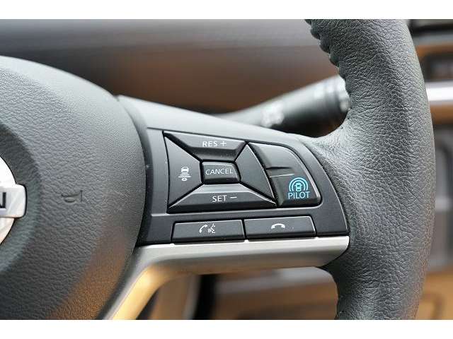 日産 セレナ ２．０ ハイウェイスター Ｖ マルチベッド R2年 (関東) 99