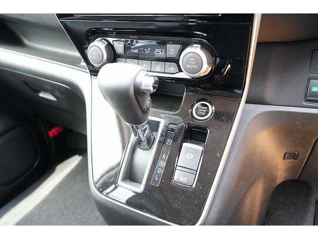日産 セレナ ２．０ ハイウェイスター Ｖ マルチベッド R2年 (関東) 99