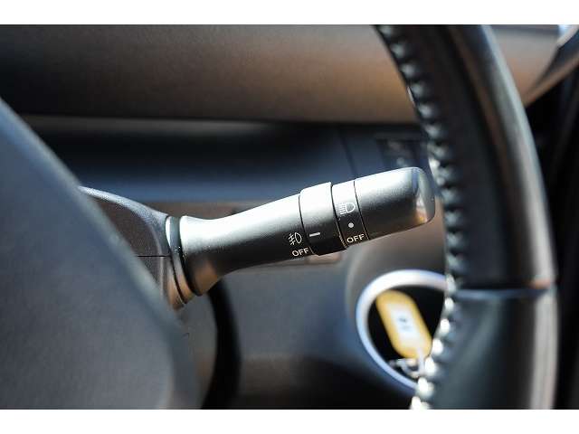 トヨタ シエンタ　ハイブリッド ハイブリッド １．５ Ｇ クエロ R1年 (関東) 99