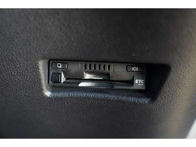 トヨタ シエンタ　ハイブリッド ハイブリッド １．５ Ｇ クエロ R1年 (関東) 99