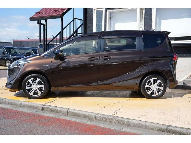 トヨタ シエンタ　ハイブリッド ハイブリッド １．５ Ｇ クエロ R1年 (関東) 99