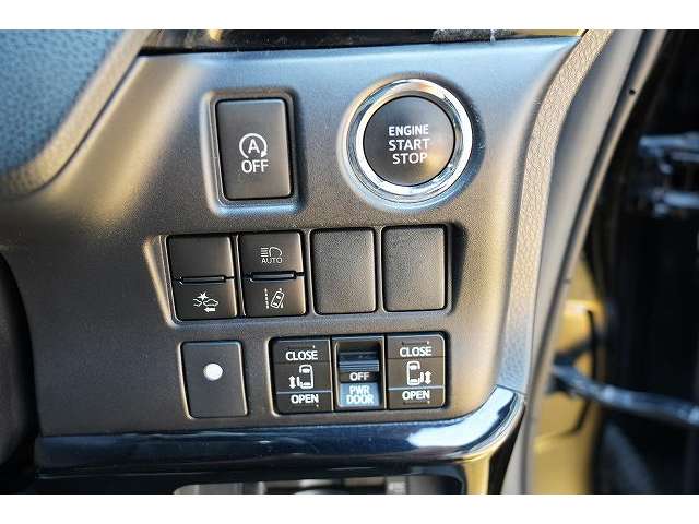 トヨタ ヴォクシー ２．０ ＺＳ 煌ＩＩ R1年 (関東) 99