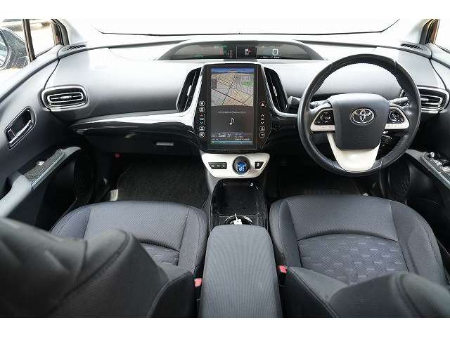 トヨタ プリウスＰＨＶ １．８ Ａ H29年 (関東) 99