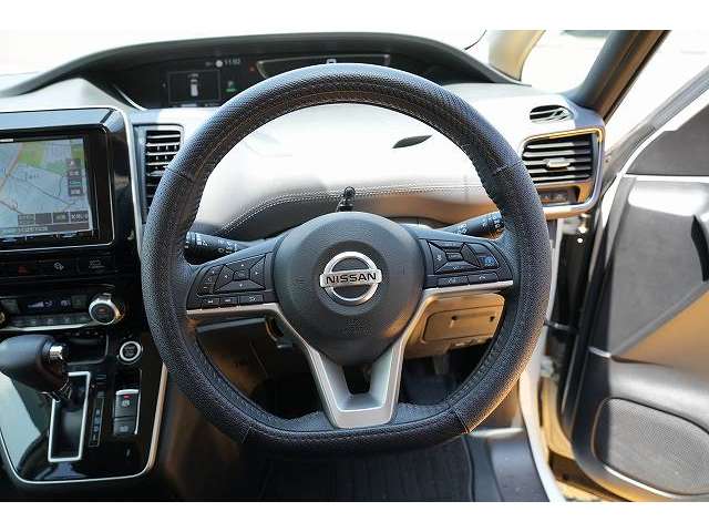 日産 セレナ ２．０ ハイウェイスター Ｖ R1年 (関東) 99