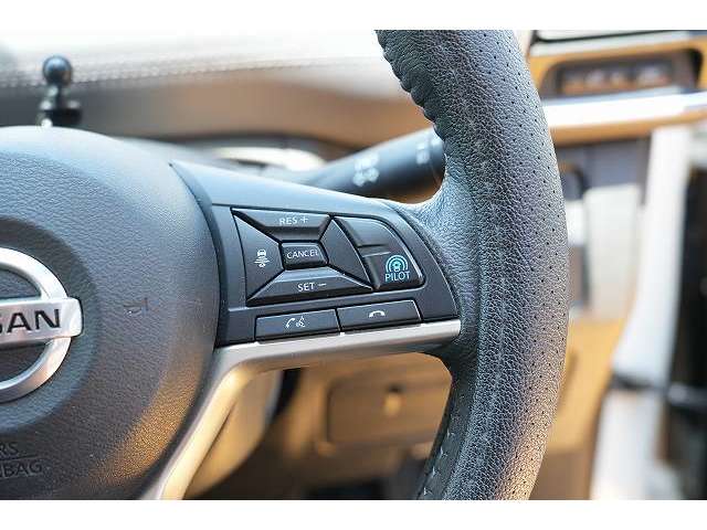 日産 セレナ ２．０ ハイウェイスター Ｖ R1年 (関東) 99