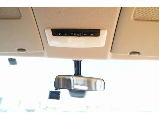 日産 セレナ ２．０ ハイウェイスター Ｖ R1年 (関東) 99