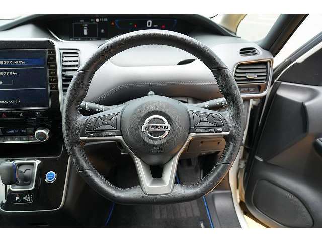 日産 セレナ １．２ Ｅ－ＰＯＷＥＲ ハイウェイスター Ｖ R2年 (関東) 99