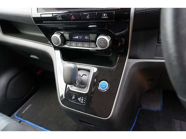 日産 セレナ １．２ Ｅ－ＰＯＷＥＲ ハイウェイスター Ｖ R2年 (関東) 99