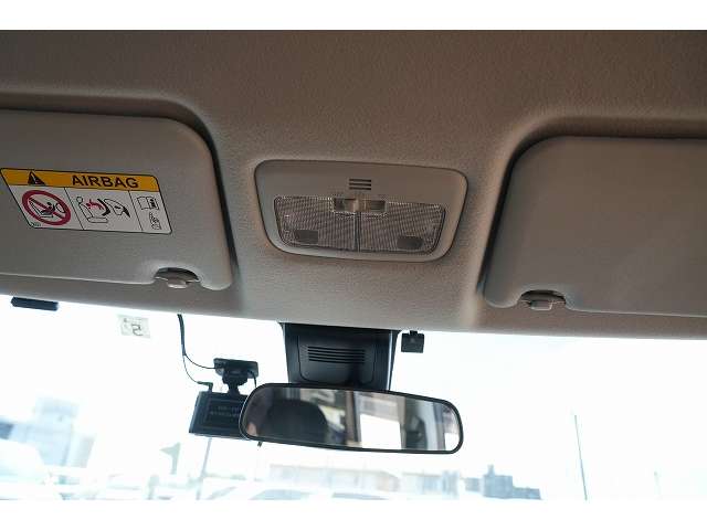 トヨタ シエンタ　ハイブリッド ハイブリッド １．５ Ｇ R3年 (関東) 99