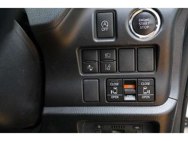 トヨタ ヴォクシー ２．０ ＺＳ 煌 H30年 (関東) 99