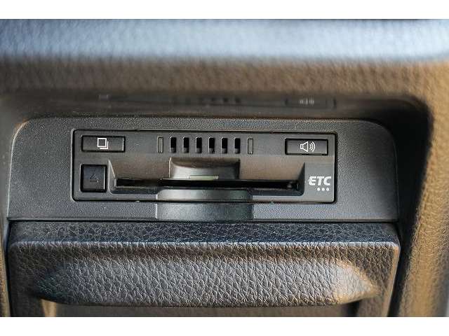 トヨタ エスクァイア ２．０ ＧＩ プレミアムパッケージ H30年 (関東) 99