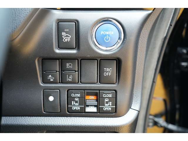 トヨタ ヴォクシー １．８ ハイブリッド ＺＳ 煌 H30年 (関東) 99