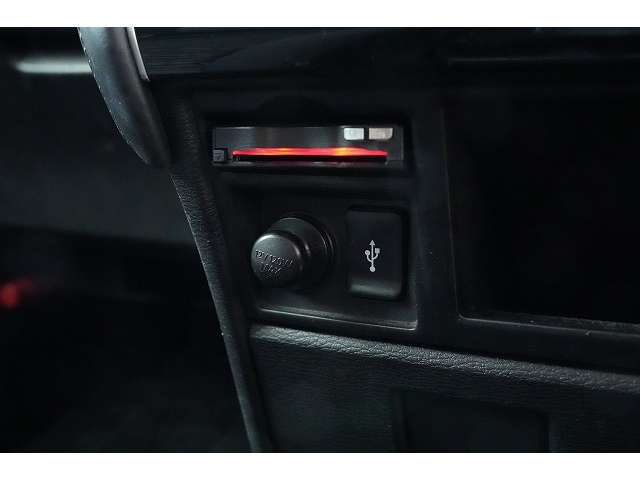 三菱 デリカ　Ｄ：５ ２．２ Ｐ ディーゼルターボ ４ＷＤ R1年 (関東) 99
