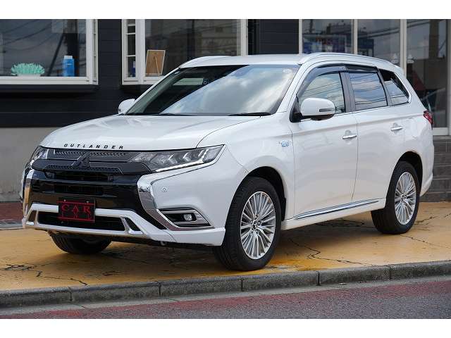 三菱 アウトランダーＰＨＥＶ ２．４ Ｇ ４ＷＤ H30年 (関東) 99