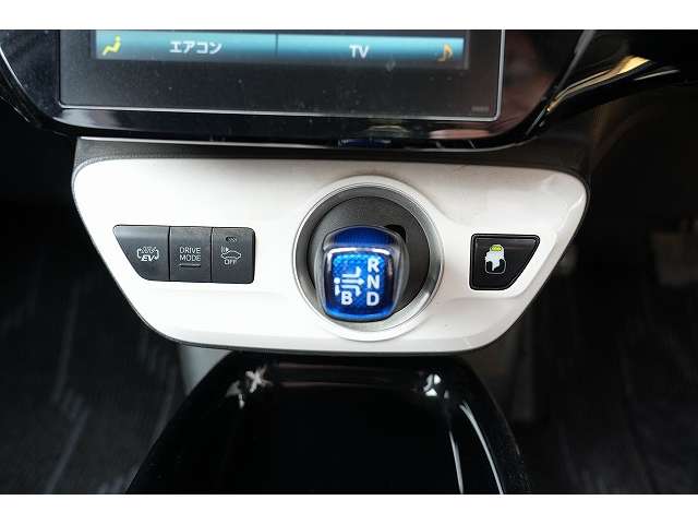 トヨタ プリウスＰＨＶ １．８ Ｓ ナビパッケージ H29年 (関東) 99