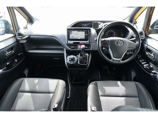 トヨタ ヴォクシー ２．０ ＺＳ 煌 H30年 (関東) 99