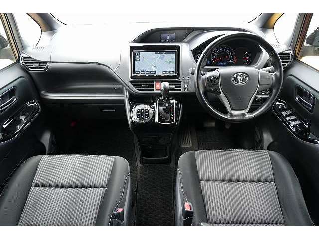 トヨタ ヴォクシー ２．０ ＺＳ H29年 (関東) 99