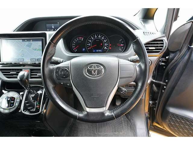 トヨタ ヴォクシー ２．０ ＺＳ H29年 (関東) 99