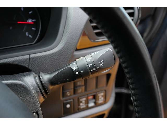 トヨタ ヴォクシー ２．０ ＺＳ H29年 (関東) 99