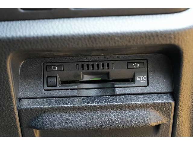 トヨタ ヴォクシー ２．０ ＺＳ H29年 (関東) 99