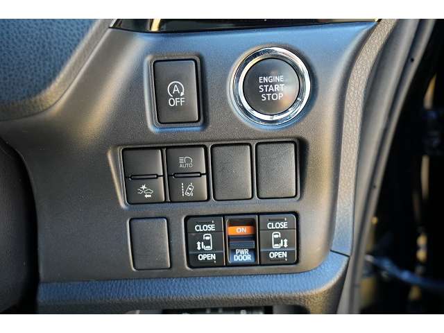 トヨタ ノア ２．０ ＳＩ ＷＸＢＩＩ R1年 (関東) 99