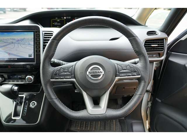 日産 セレナ ２．０ ハイウェイスター Ｖ R1年 (関東) 99