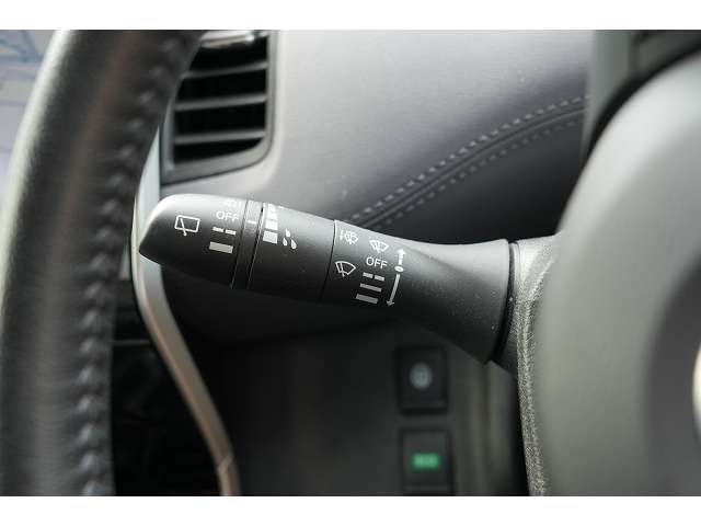 日産 セレナ ２．０ ハイウェイスター Ｖ R1年 (関東) 99