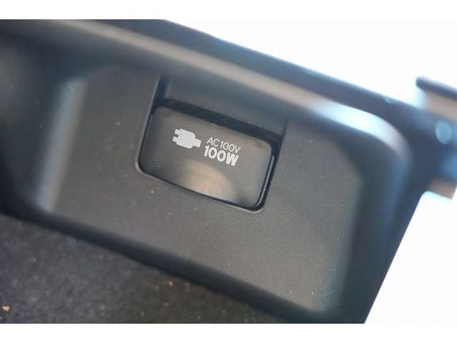 トヨタ クラウン　ハイブリッド ハイブリッド ２．５ Ｇ R1年 (関東) 99