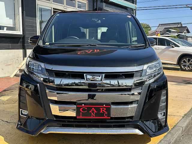 トヨタ ノア ２．０ ＳＩ ＷＸＢ H30年 (関東) 99