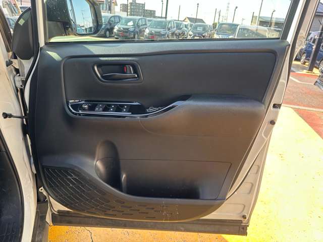 トヨタ ヴォクシー ２．０ ＺＳ H30年 (関東) 99