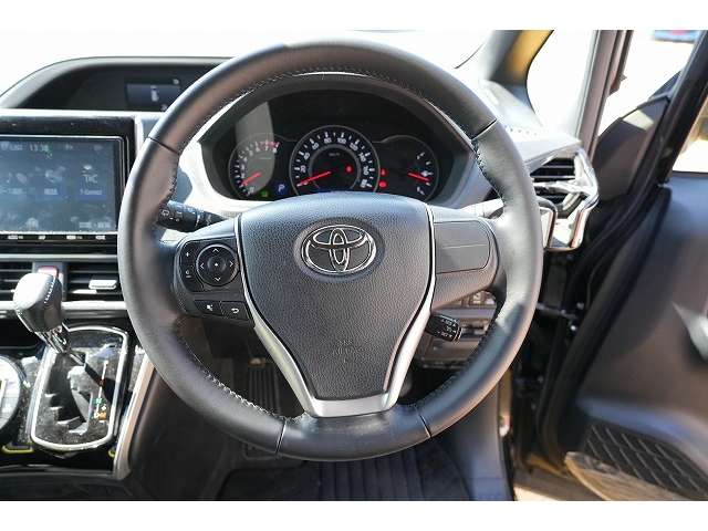 トヨタ ヴォクシー ２．０ ＺＳ 煌 H30年 (関東) 99