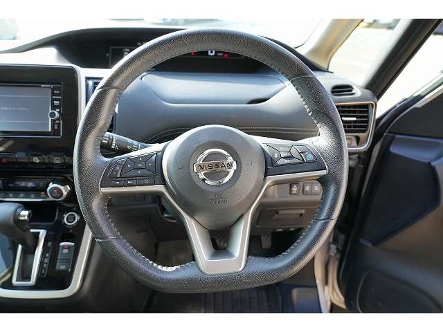 日産 セレナ ２．０ ハイウェイスター H29年 (関東) 99