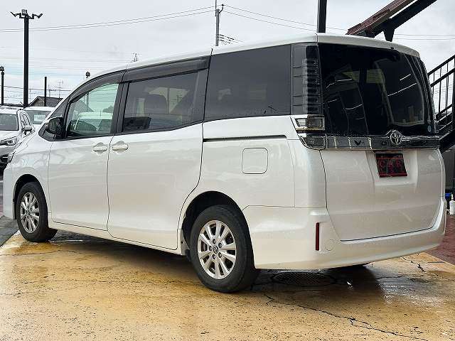 トヨタ ヴォクシー ２．０ Ｖ H29年 (関東) 99