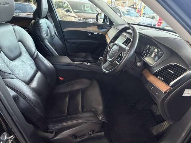 ボルボ ＸＣ９０ Ｄ５ ＡＷＤ インスクリプション ディーゼルターボ ４ＷＤ R1年 (九州・沖縄) 99