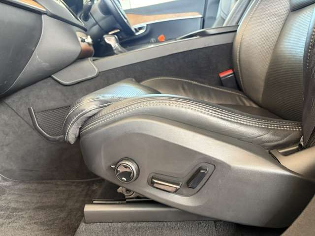 ボルボ ＸＣ９０ Ｄ５ ＡＷＤ インスクリプション ディーゼルターボ ４ＷＤ R1年 (九州・沖縄) 99