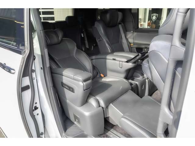 レクサス ＬＭ５００ｈ ５００Ｈ バージョンＬ ４ＷＤ R6年 (北海道) 99