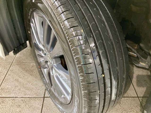 トヨタ ヴォクシー １．８ ハイブリッド Ｓ－Ｚ Ｅ－ＦＯＵＲ ４ＷＤ R4年 (北海道) 99