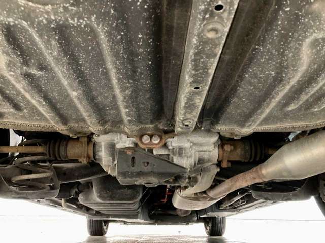トヨタ ヴォクシー １．８ ハイブリッド Ｓ－Ｚ Ｅ－ＦＯＵＲ ４ＷＤ R4年 (北海道) 99