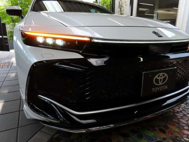 トヨタ クラウン　クロスオーバー　ハイブリッド ２．４ ＲＳ Ｅ－ＦＯＵＲ ＡＤＶＡＮＣＥＤ ４ＷＤ R6年 (関東) 99