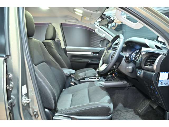 トヨタ ハイラックス ２．４ Ｚ ディーゼルターボ ４ＷＤ R4年 (関東) 99